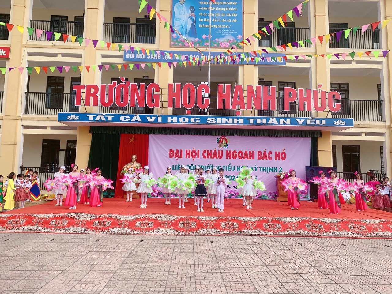 CHÀO MỪNG 1